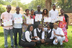 Bourses d’étude en hôtellerie à Bamako - The eight young graduates from SOS Villages d’Enfants Mali who received grants from Monaco’s Official Development Assistance © SOSVE-2018