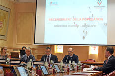 CP Recensement 2016 - Georges Marsan, together with Lionel Galfré, Director of the Monegasque Institute of Statistics and Economic Studies (IMSEE), presented the initial results of the 2016 Census at a press conference © Manuel Vitali – Government Communication Department