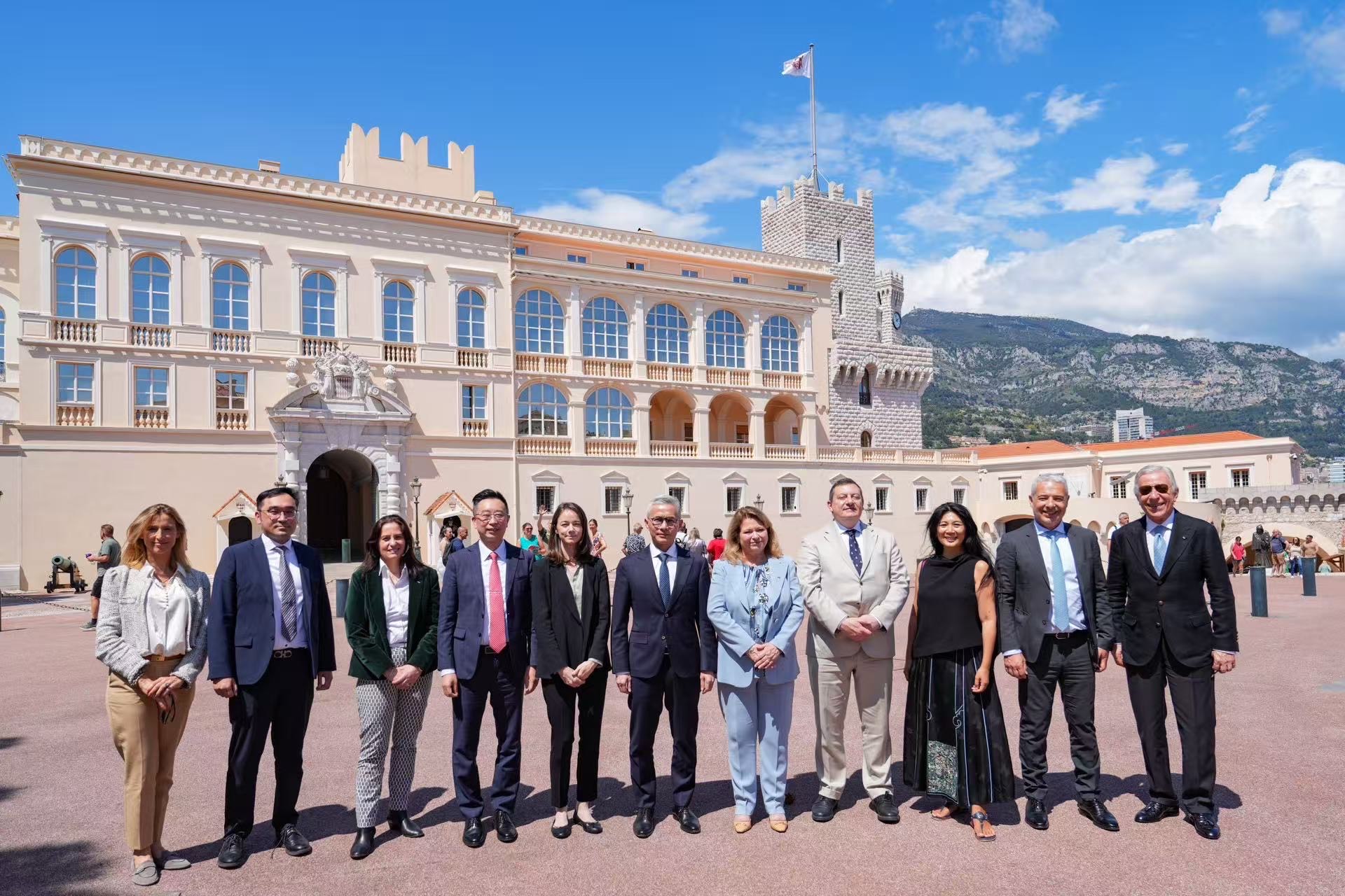 A delegation from Macao (China) visits the Principality