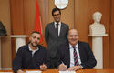 CAM_signature d'un accord entre la Direction et le syndicat - Copyright - Direction de la Communication / Michael Alési CAM_signature d'un accord entre la Direction et le syndicat - Copyright - Direction de la Communication / Michael Alési
