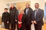 Fondation de Monaco - Visite du logement témoin - Visite du logement témoin, de gauche à droite : Mme Isabelle ROSABRUNETTO, Directeur Général du Département des Relations Extérieures et de la Coopération Internationale, M. Jean-Marc SAUVE, Président de la Cité internationale universitaire de Paris, S.E.M. Christophe STEINER, Ambassadeur de Monaco en France, Mme Martine GARCIA-MASCARENHAS, Directeur de la Fondation de Monaco, M. Guillaume TRONCHET, Délégué général de la Fondation nationale de la CIUP, M. Jean-Marc NICOLAS, Adjoint au Chef du Service de Maintenance des Bâtiments Publics de Monaco. © DR