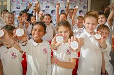 JDE Badges 1 - Pupils of the Ecole de la Condamine school ©Government Communication Department/Stéphane Danna