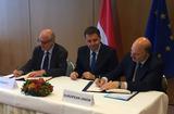 Signature accord Taxud avec l'UE. ©DR - From left to right : Serge Telle, Monaco’s Minister of State, Peter Kažimir, Slovak Minister of Finance in Brussels (under Slovakia’s presidency of the Council of the European Union), Pierre Moscovici, European Commissioner for Economic and Financial Affairs, Taxation and Customs. ©DR Signature accord Taxud avec l'UE. ©DR - From left to right : Serge Telle, Monaco’s Minister of State, Peter Kažimir, Slovak Minister of Finance in Brussels (under Slovakia’s presidency of the Council of the European Union), Pierre Moscovici, European Commissioner for Economic and Financial Affairs, Taxation and Customs. ©DR